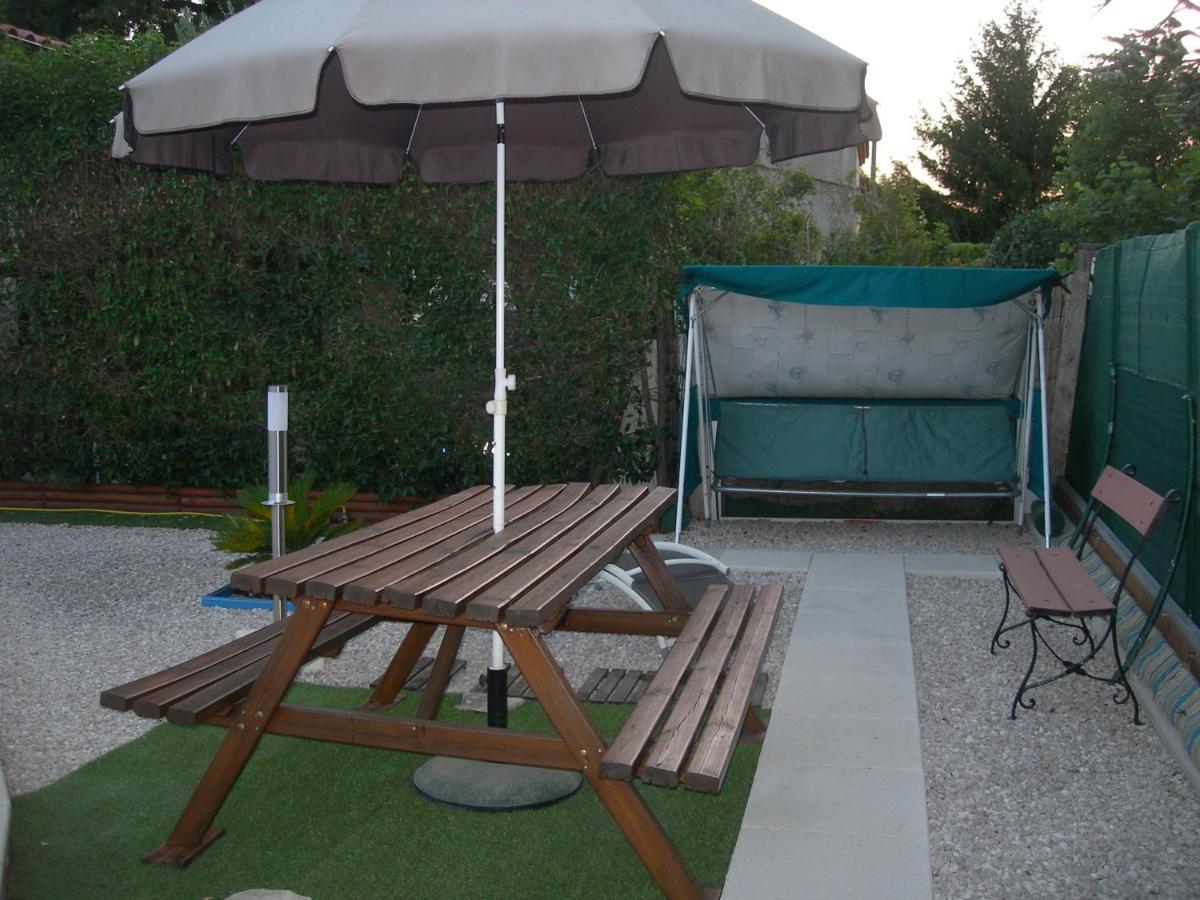 Studio 66 Apartment Caumont-sur-Durance Exterior photo